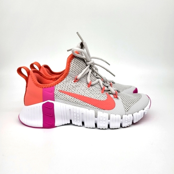 Nike Free Metcon 3 Vast Grey Fire Pink Women's Training Shoes - Picture 2 of 8